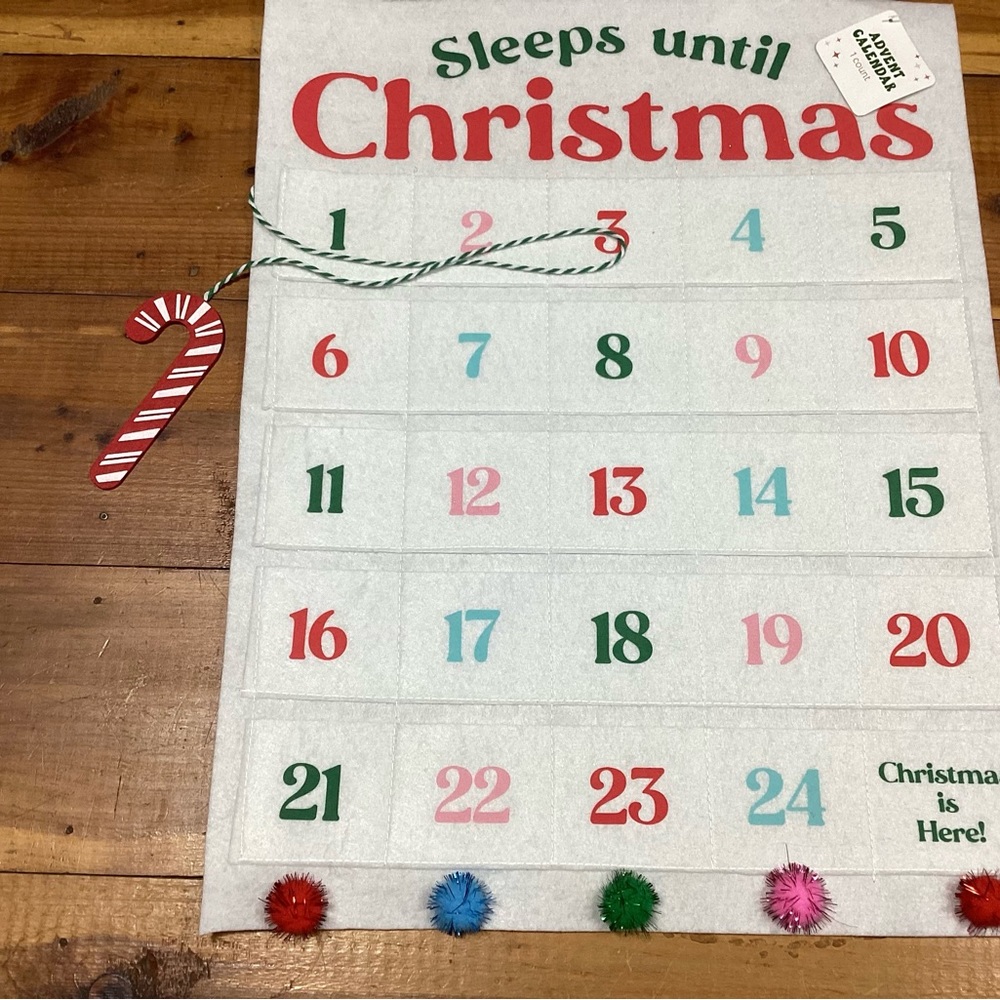 NWT hanging heavy felt Christmas Advent Calendar peppermint theme